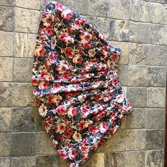 Forever 21 Dresses & Skirts - Forever 21 Floral Skirt